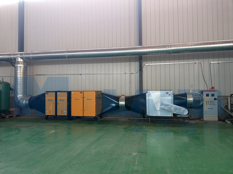 ����܇(ch��)�g��ƿ�C��ע�ܙC�U��������������߻�����̿����һ�w�C�͑�(h��)�F��(ch��ng)